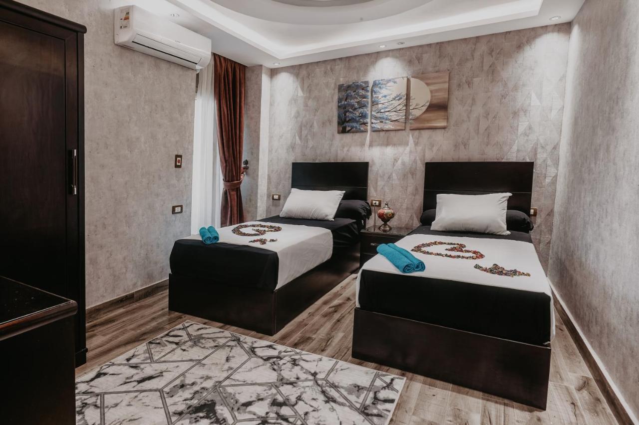 Pyramids Planet Hotel Ghatati Екстериор снимка